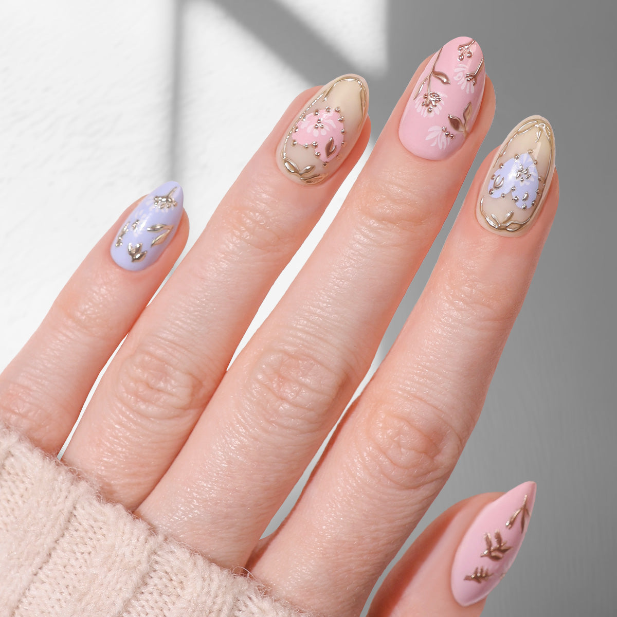 Champagne Lace - Almond Sustainable Nails